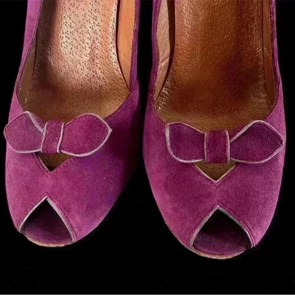 Marc Jacobs Women's Purple Heels size 8.5